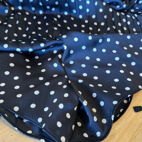 NEW✨Express Dots short romper size M - Picture 11 of 11